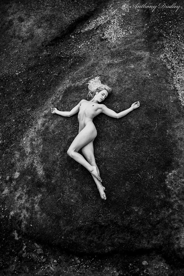 Fallen Angel Artistic Nude Photo by Photographer Antz