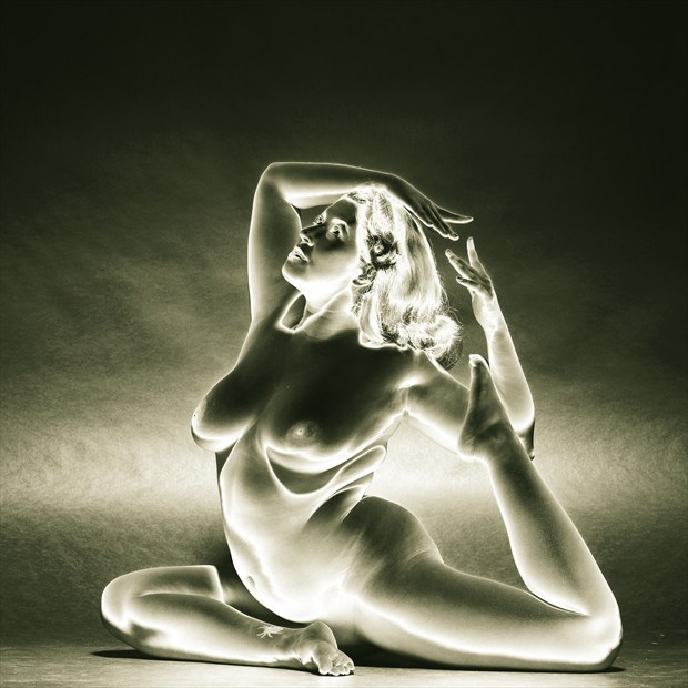Fauxlarized Nude Study Artistic Nude Photo by Photographer Mark Bigelow