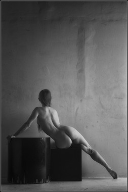Figure Study 1 Artistic Nude Photo by Photographer Magicc Imagery
