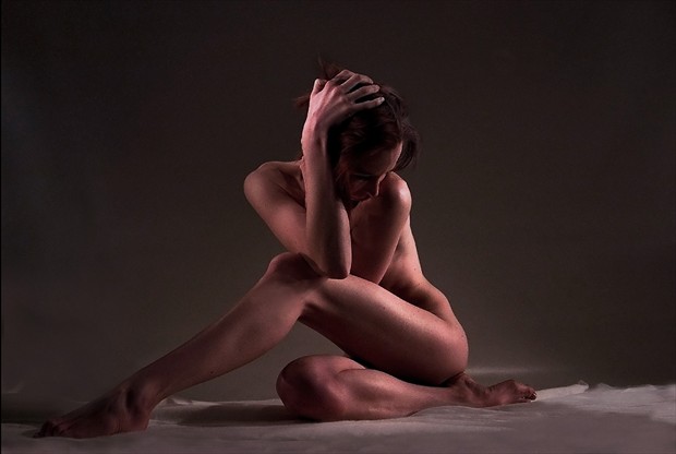 Figure study Implied Nude Photo by Photographer pmurph