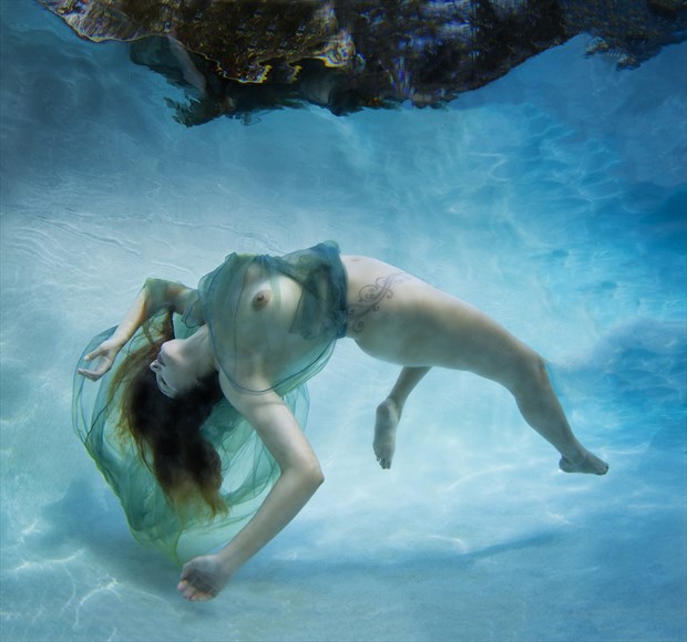 Floating Artistic Nude Photo by Photographer RMcCawley