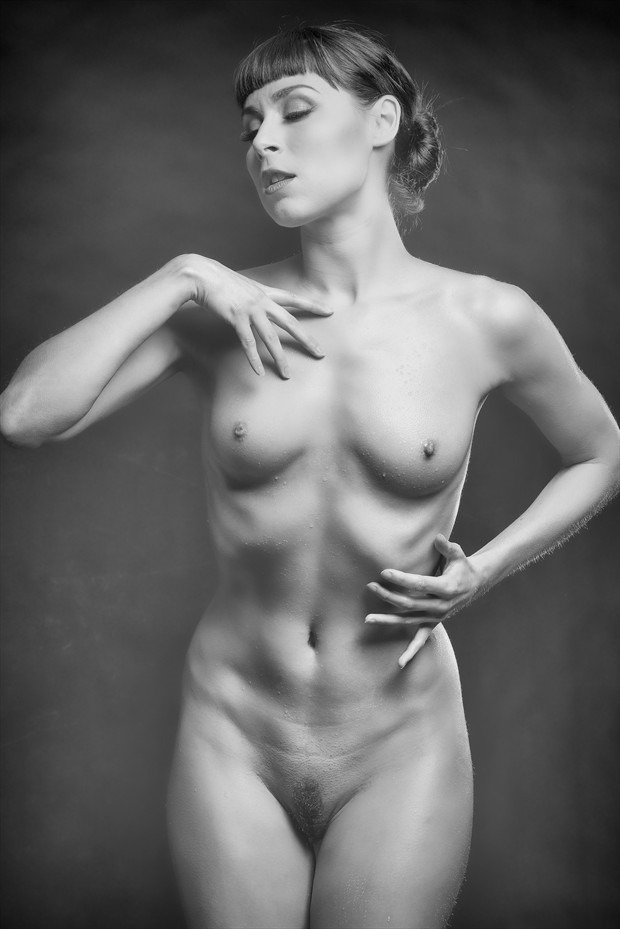 Floofie Artistic Nude Photo by Photographer StromePhoto