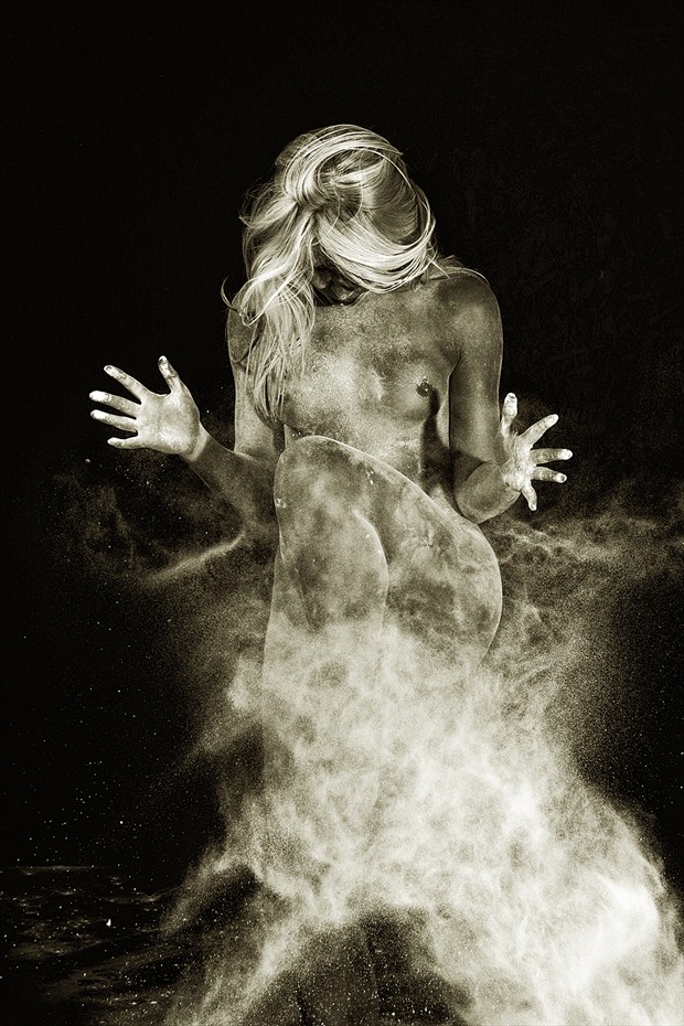Flour Girl   VI Artistic Nude Photo by Photographer Don McCrae