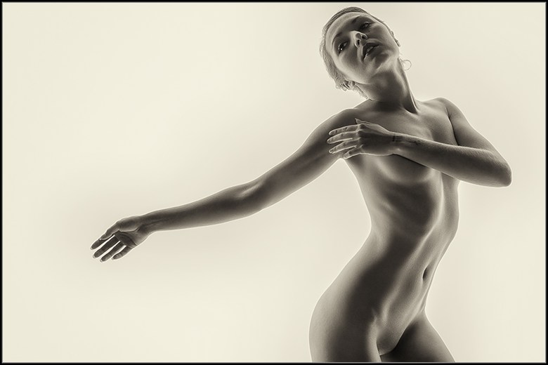 Flow Artistic Nude Photo by Photographer Magicc Imagery