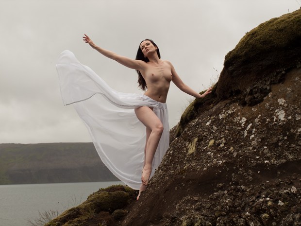 Freedom Artistic Nude Photo by Photographer Odinntheviking