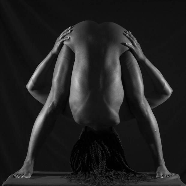 Front Bending is fun! Artistic Nude Photo by Model QUINTESSENCE