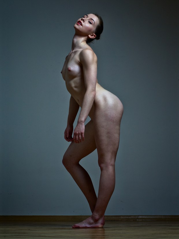 GP Artistic Nude Photo by Photographer Dmytro Gurnicki