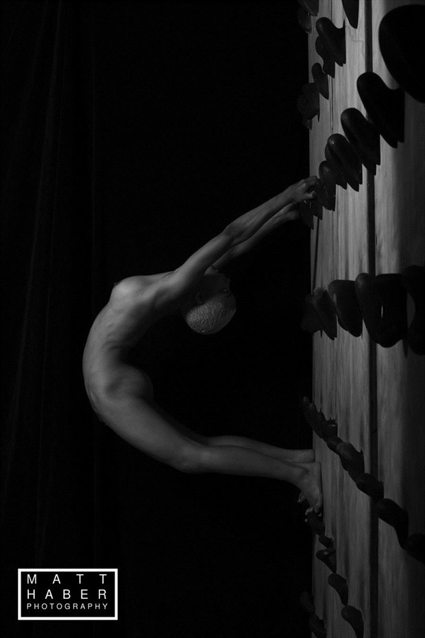 Gage on the wall Artistic Nude Photo by Photographer matt h