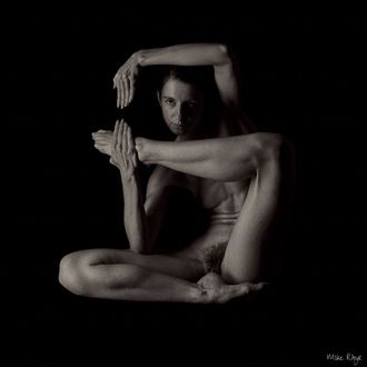 Geometric Artistic Nude Photo by Photographer Mike Rhys