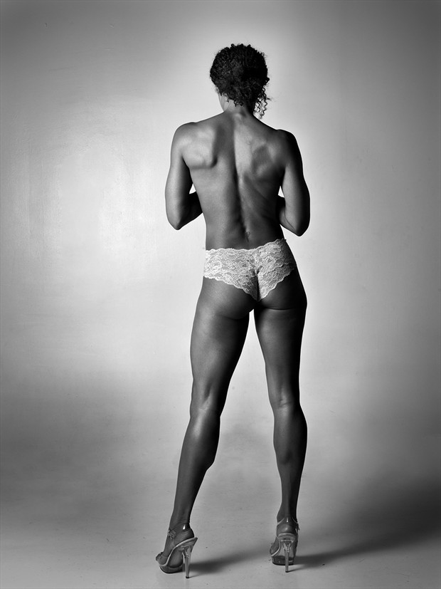 Glamour Implied Nude Artwork by Photographer mehamlett