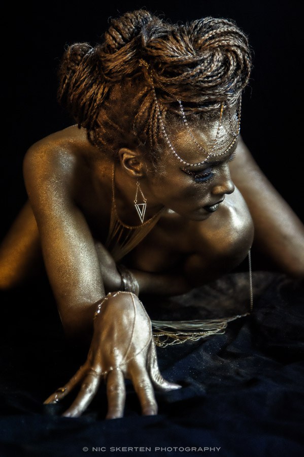 Gold I Artistic Nude Photo by Photographer nicnic