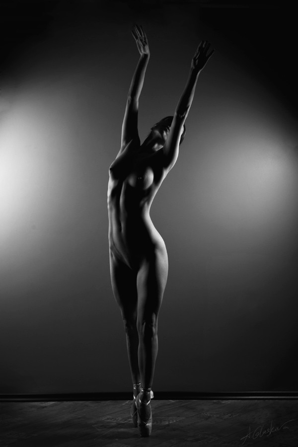 Grace Artistic Nude Photo by Photographer Antonia Glaskova