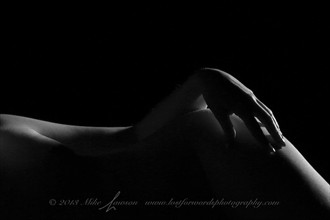Hand on Hip Artistic Nude Photo by Photographer Mike Lawson