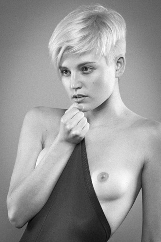 Helmut 5 Artistic Nude Photo by Photographer Jakz