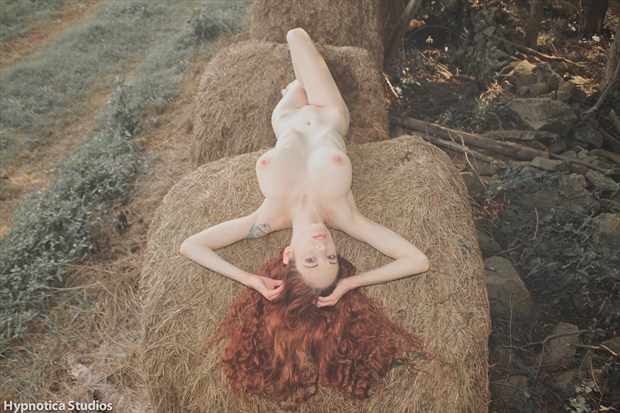 Henna N Artistic Nude Photo by Photographer Hypnotica Studios