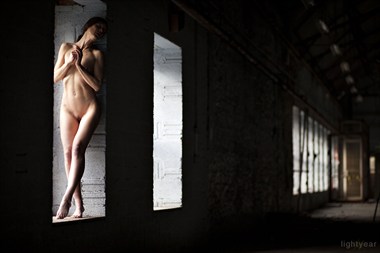 Hidden away.. Artistic Nude Photo by Model Marmalade