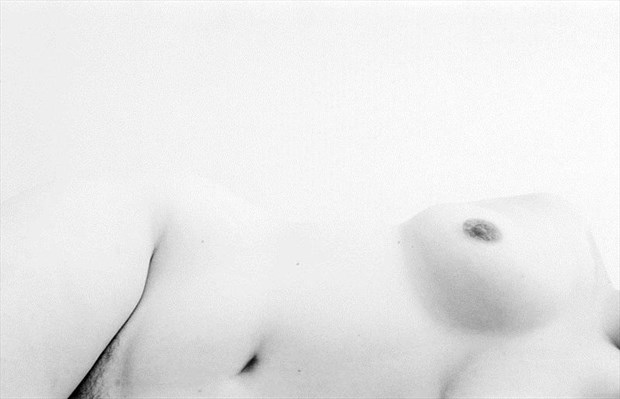 Horizon Artistic Nude Photo by Photographer Ricardo J Garibay
