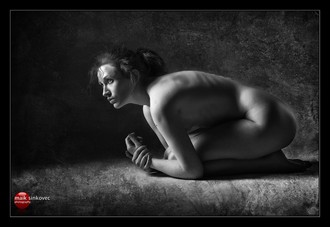 Hunch Artistic Nude Photo by Model D%C3%A9irdre J