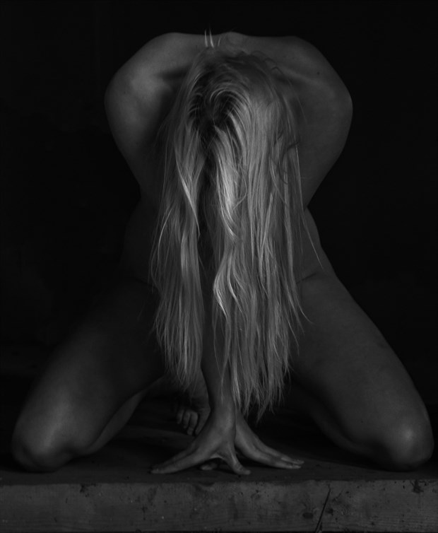 I am invisible and weightless Artistic Nude Photo by Model Sofie