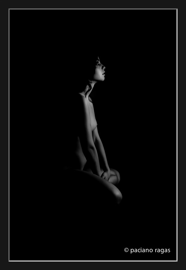 Implied Nude Photo by Photographer Paxragas
