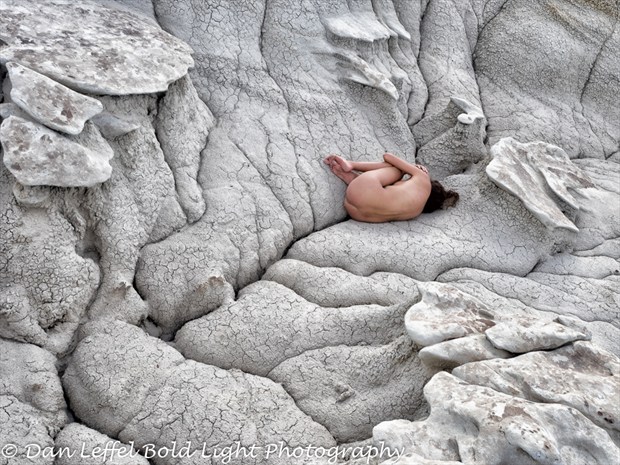 In the Womb of Earth Artistic Nude Photo by Photographer Danlhsb