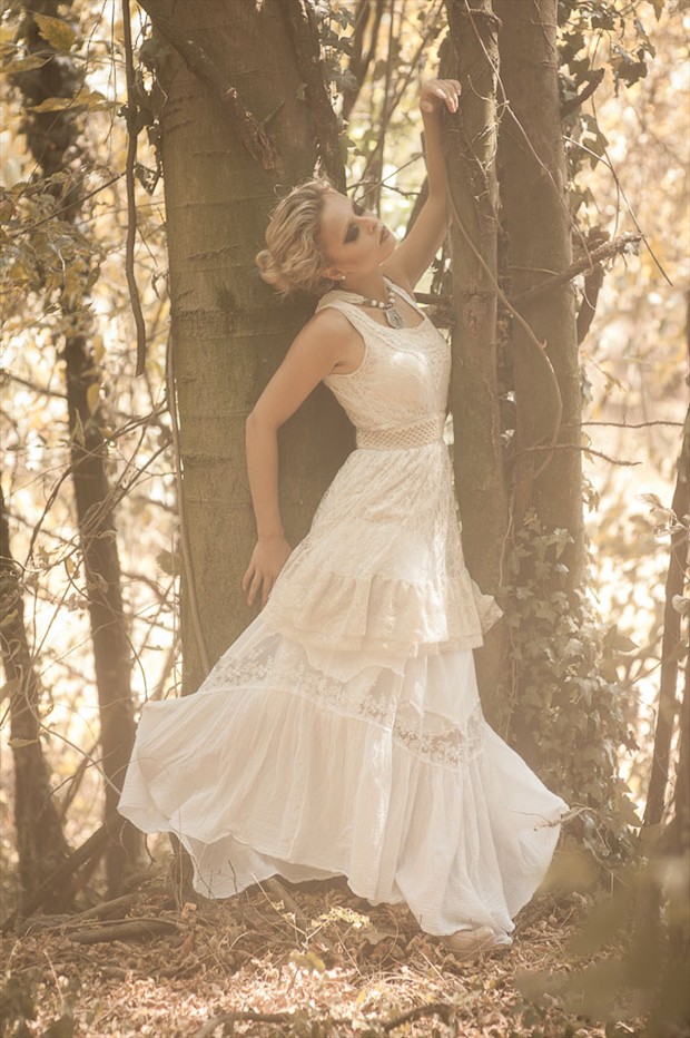 In the wood Nature Photo by Model Jessica de Virgilis