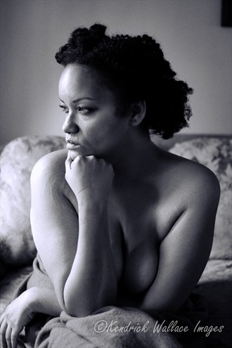 Introverted Gaze Artistic Nude Photo by Photographer Kendrick