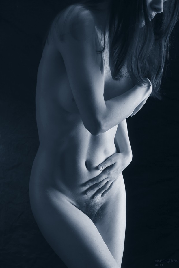 Ishtar Blue 3 Artistic Nude Photo by Photographer Mark Bigelow