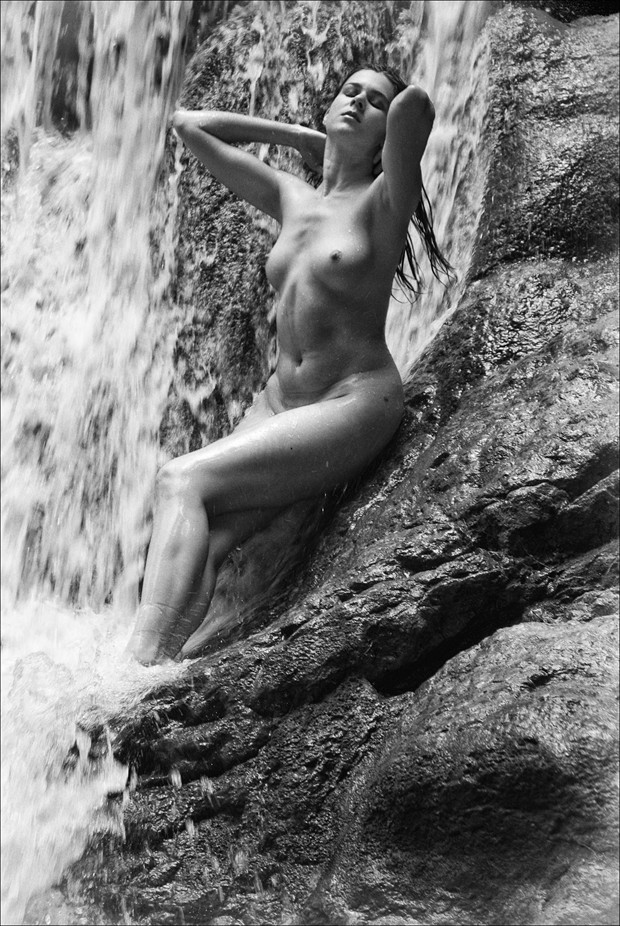 Isobel Artistic Nude Photo by Photographer EdR