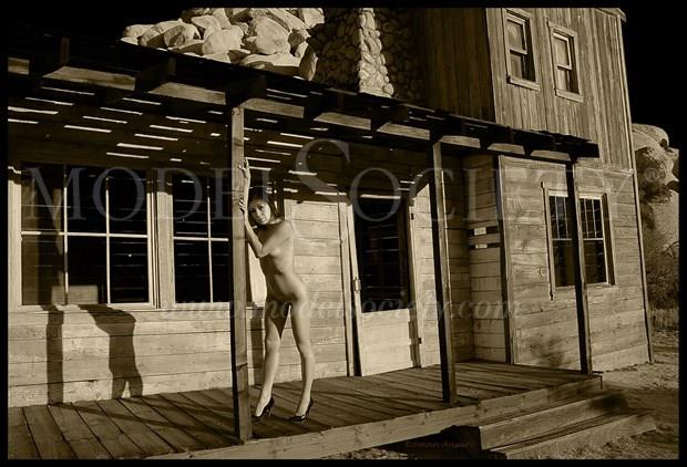 Jeanette at Barn Artistic Nude Photo by Artist Roman Ansari