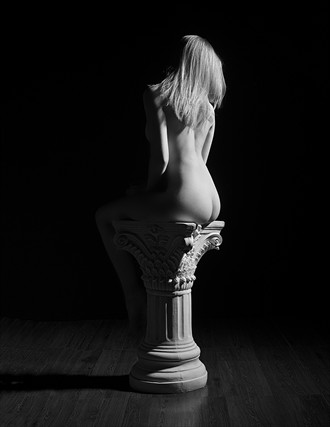 Jenna   Backside Artistic Nude Photo by Photographer Dan Richards
