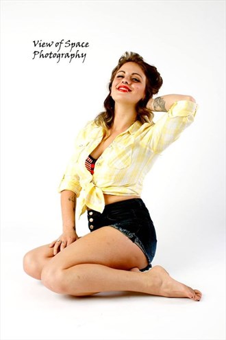 Jenna the pinup Glamour Photo by Photographer Viewofspace