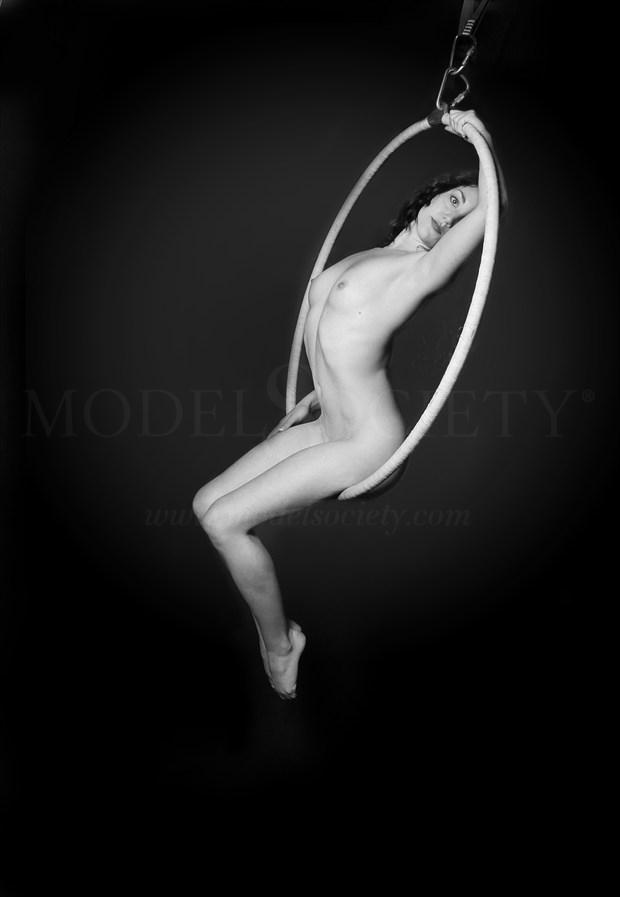 Jill And Hoop Artistic Nude Photo by Photographer AmyxPhotography