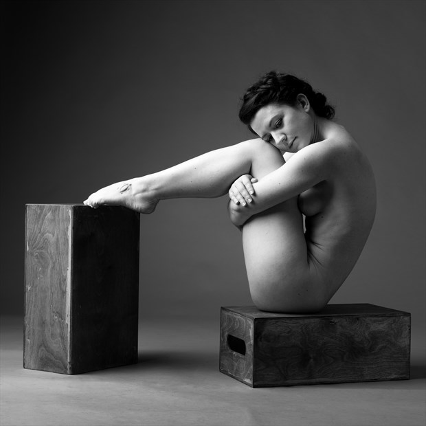 July Artistic Nude Photo by Photographer AndyD10