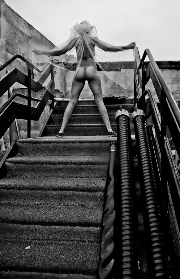 Junkyard queen Artistic Nude Photo by Photographer APB Photo Studio