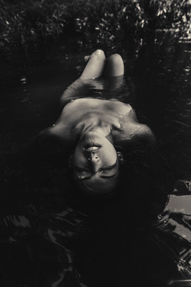 Just Lie Back Artistic Nude Photo by Model Reece de la Tierra