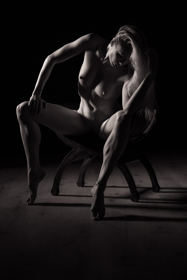 KC   studio nude Artistic Nude Photo by Photographer Barrie