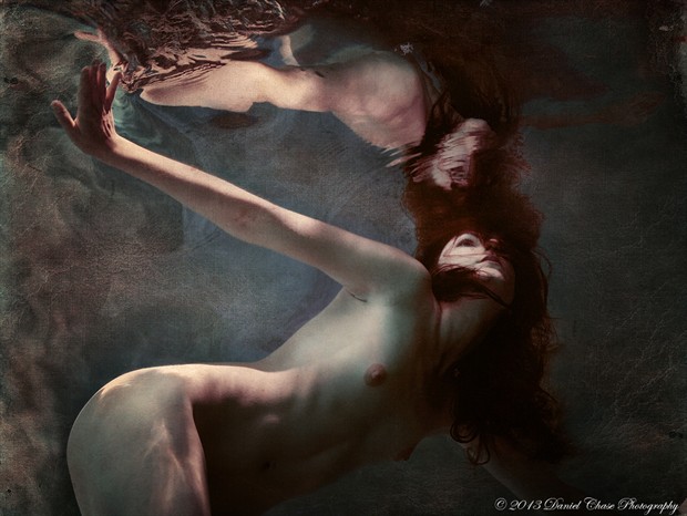 Kammeron Underwater Artistic Nude Photo by Photographer DCPhoto
