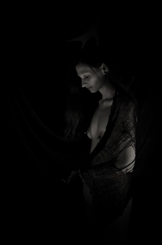 Kat Dragun, January 2014  Artistic Nude Photo by Photographer Erik Truchinski
