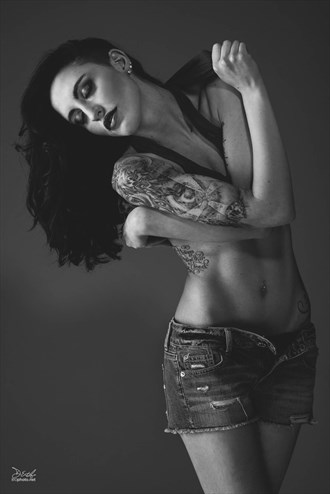 Kenzie undresses Tattoos Photo by Photographer David Hidding