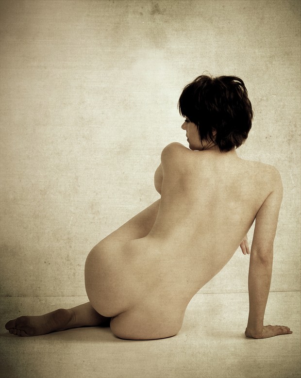 Laura 1 Artistic Nude Photo by Photographer Lottg