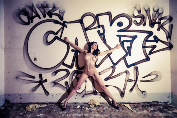 Lavinia   Hospital I Artistic Nude Photo by Photographer nicnic
