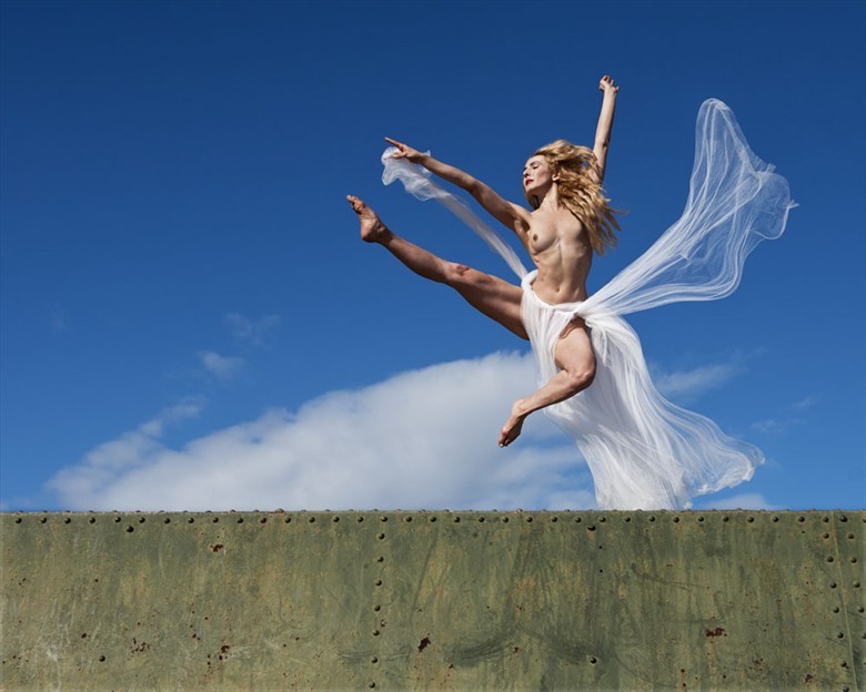 Leap of faith Artistic Nude Photo by Photographer John Evans