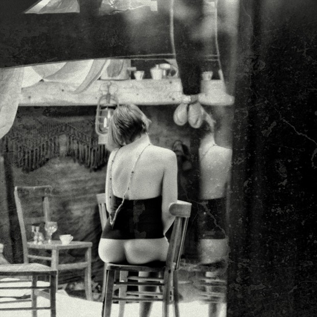 Les chaises Artistic Nude Photo by Photographer Laurent Callot
