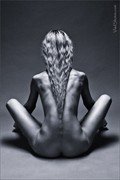 Light an shadow Artistic Nude Photo by Photographer Vlad Shutov