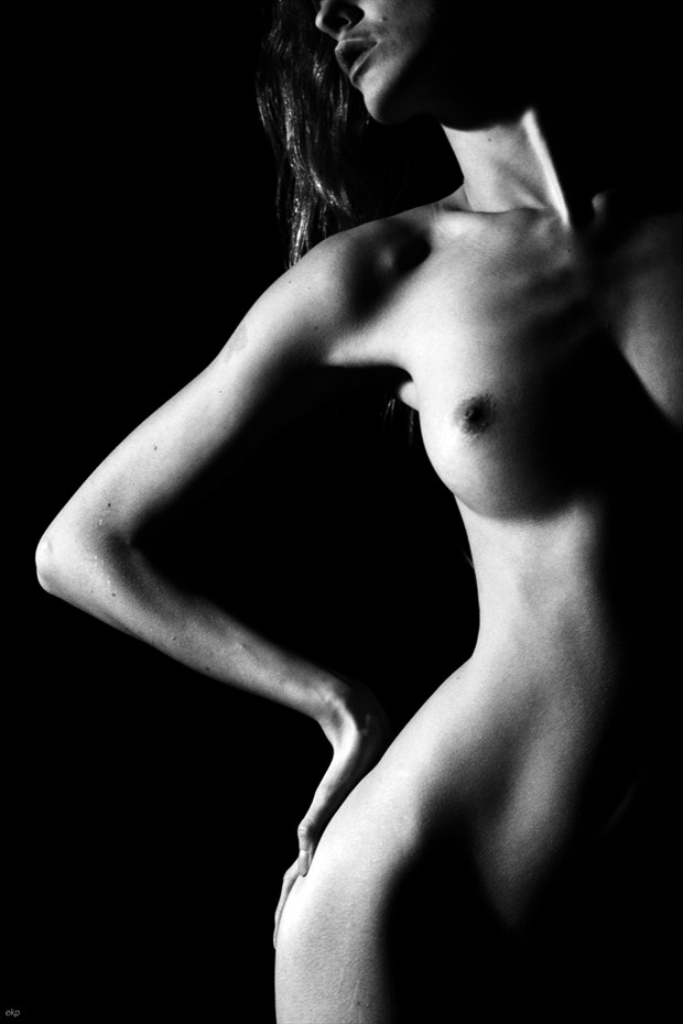 Light in the shadows Artistic Nude Photo by Photographer Ellie Kellam