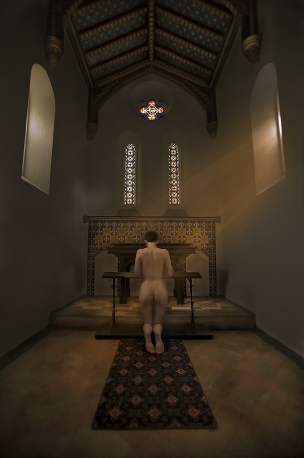 Lisa prays Artistic Nude Photo by Photographer profilepictures