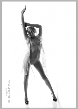 Lithe Artistic Nude Photo by Model diluvians