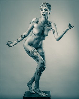 Living Art Artistic Nude Photo by Photographer Q Imagery