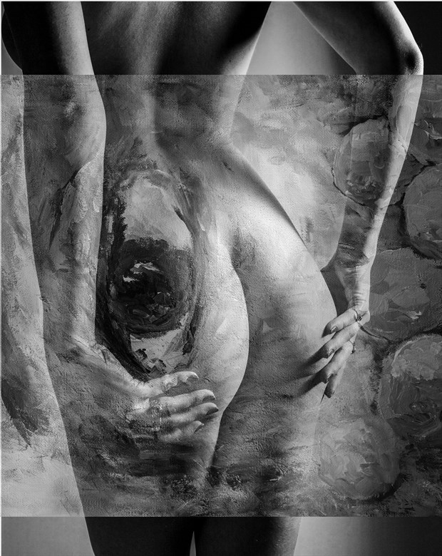 Looking eye in black and why Artistic Nude Artwork by Photographer Looking_Eye